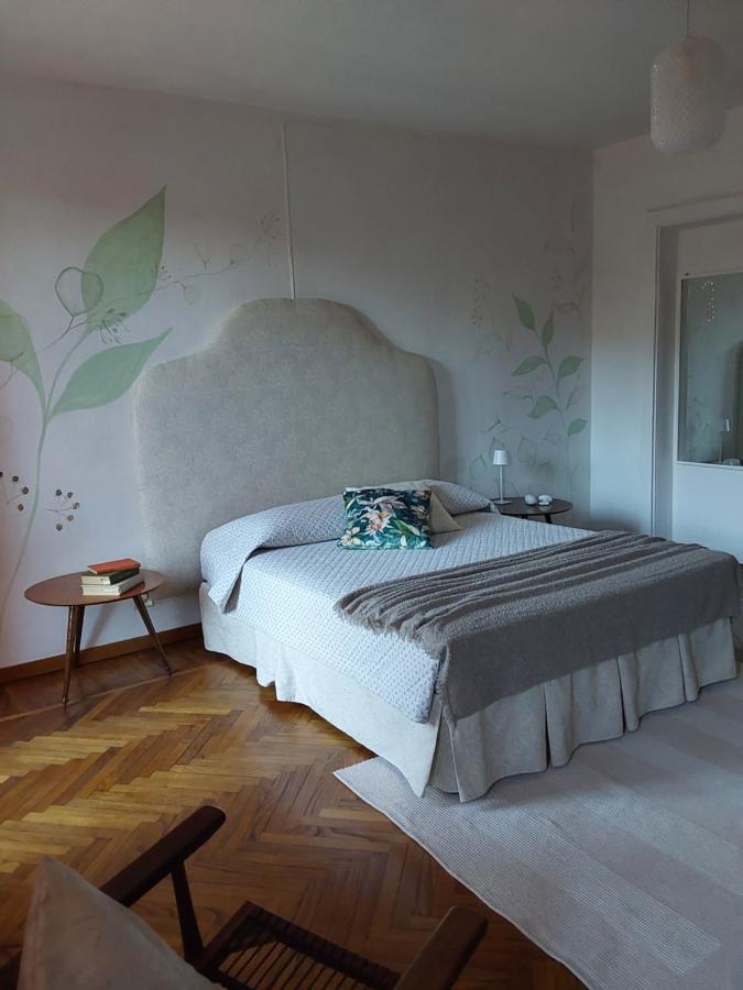 Casa Vacanze Malvarosa Casale Corte Cerro Екстер'єр фото