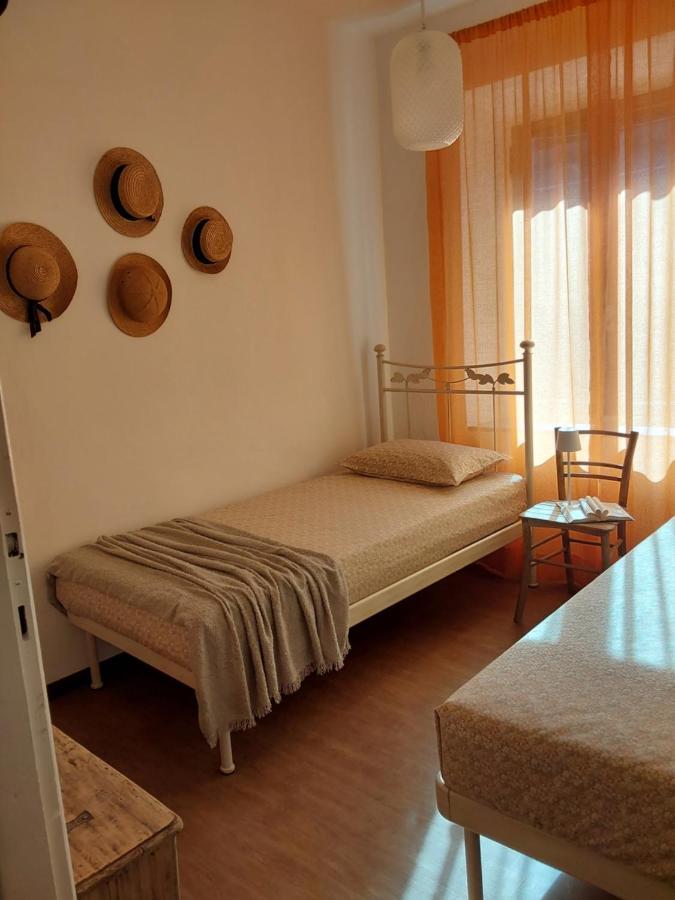 Casa Vacanze Malvarosa Casale Corte Cerro Екстер'єр фото