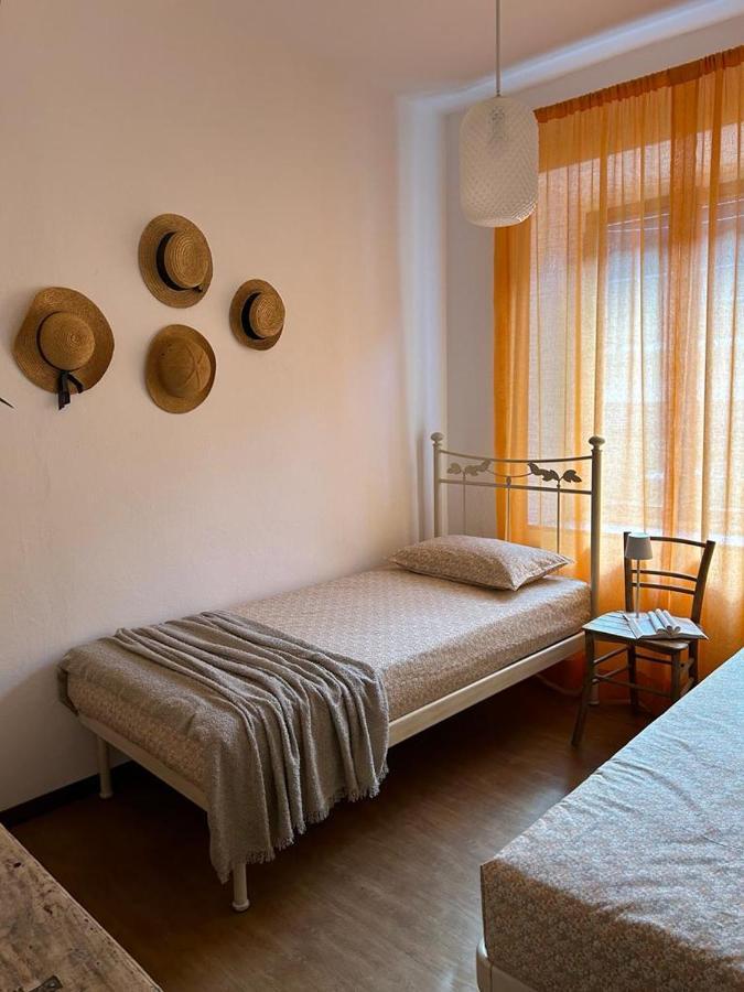 Casa Vacanze Malvarosa Casale Corte Cerro Екстер'єр фото