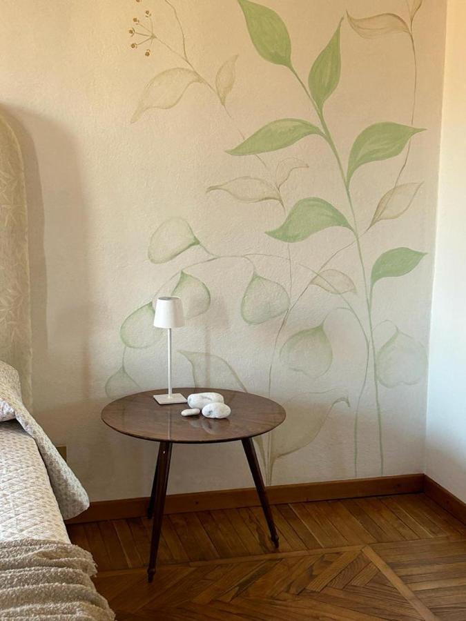 Casa Vacanze Malvarosa Casale Corte Cerro Екстер'єр фото