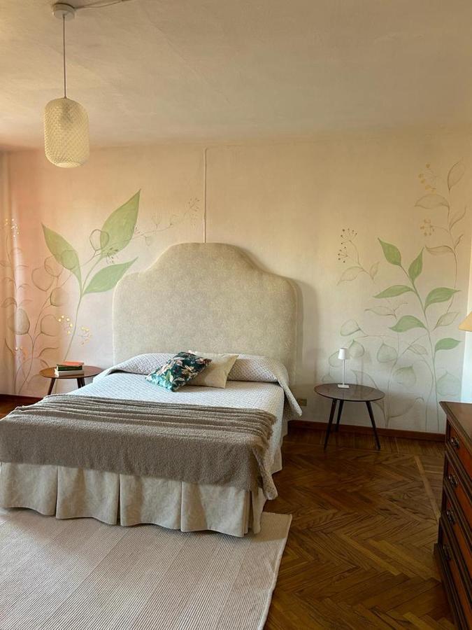 Casa Vacanze Malvarosa Casale Corte Cerro Екстер'єр фото