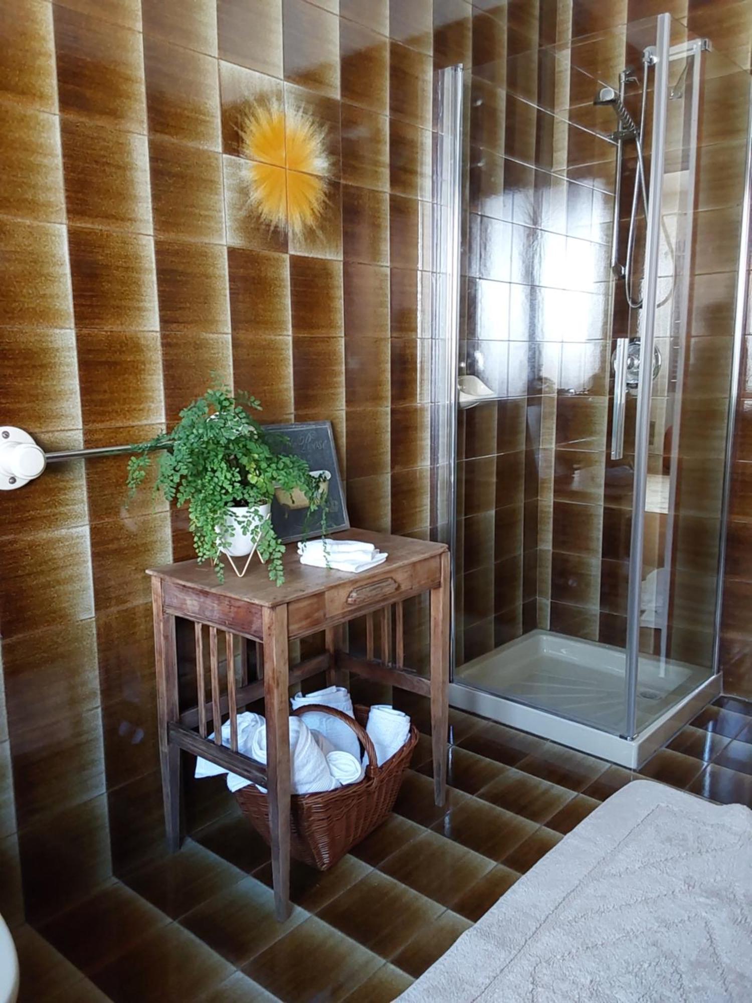 Casa Vacanze Malvarosa Casale Corte Cerro Екстер'єр фото